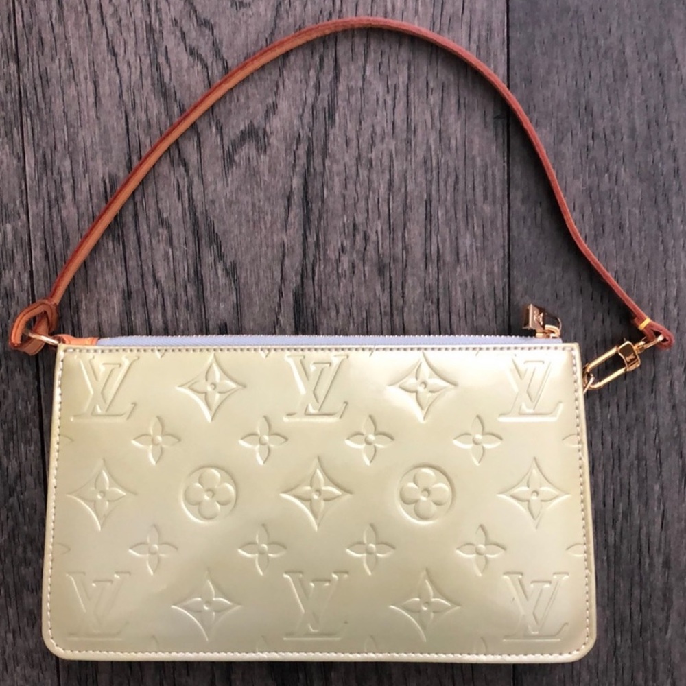 Louis Vuitton Vernis Pochette